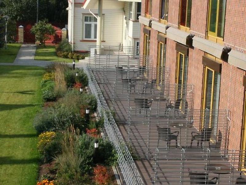 F17E61912A1B2DF7E3FCB6ADE48B6D56