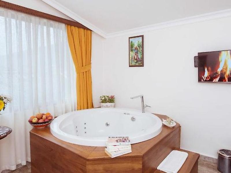 A0C15466456A67A9A16EBA8024D9FA72