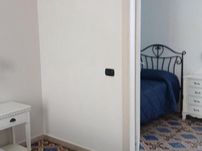 B0D96BFDFDF9BF7A3ABA3680769B6877