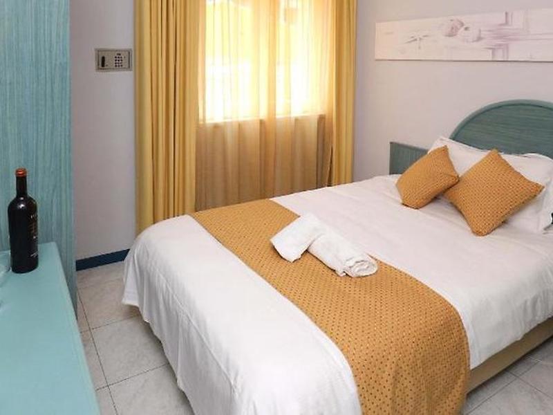 71CE45718757F6757244736F4D0F66A0