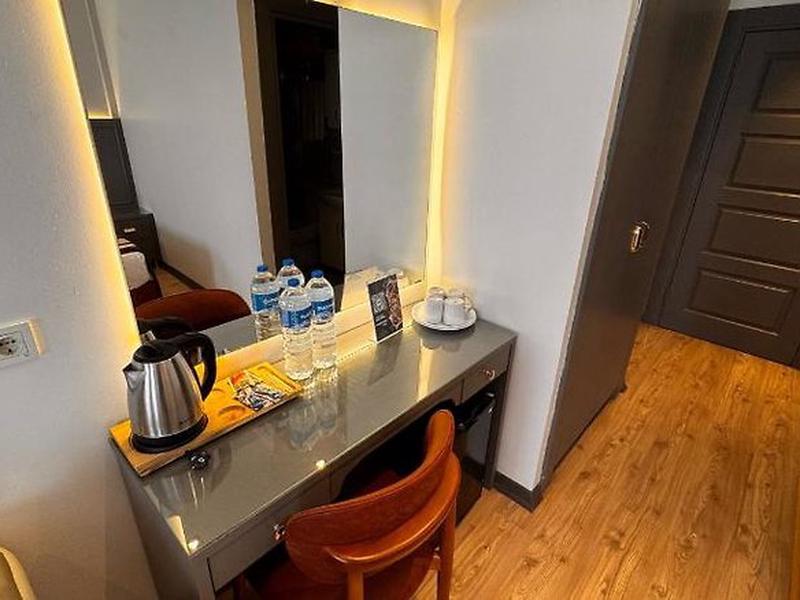 F5BF68D893765A6654A8164FEEC30DA6