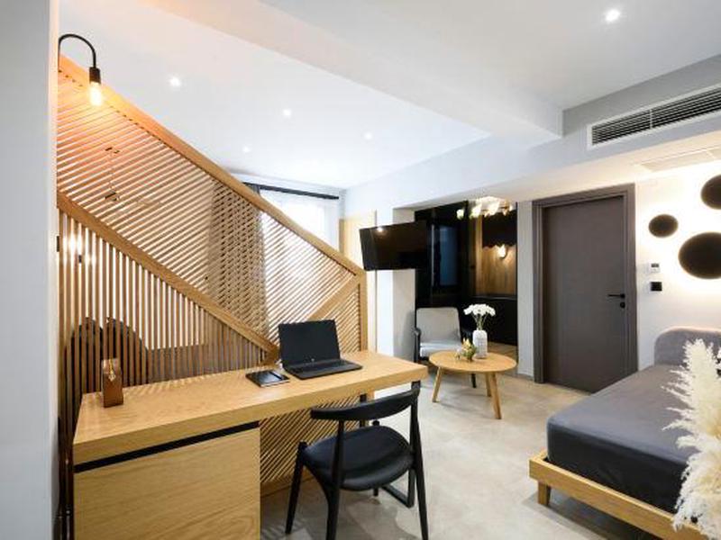 D33FB85ED647592300892A5411B15BDB