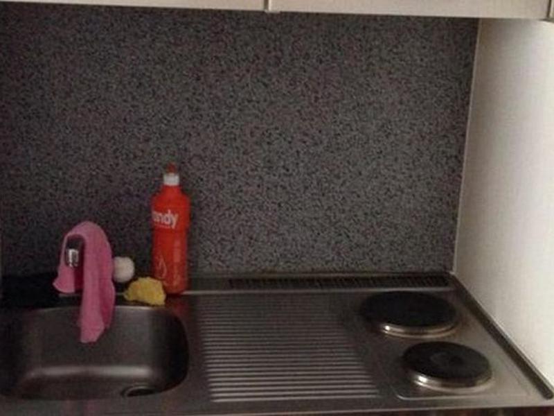 E06FAF75D07B02512ED32A38ACEB0995