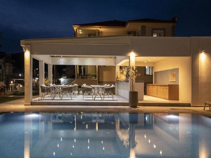 63469E6A25F41814579E64315A804374