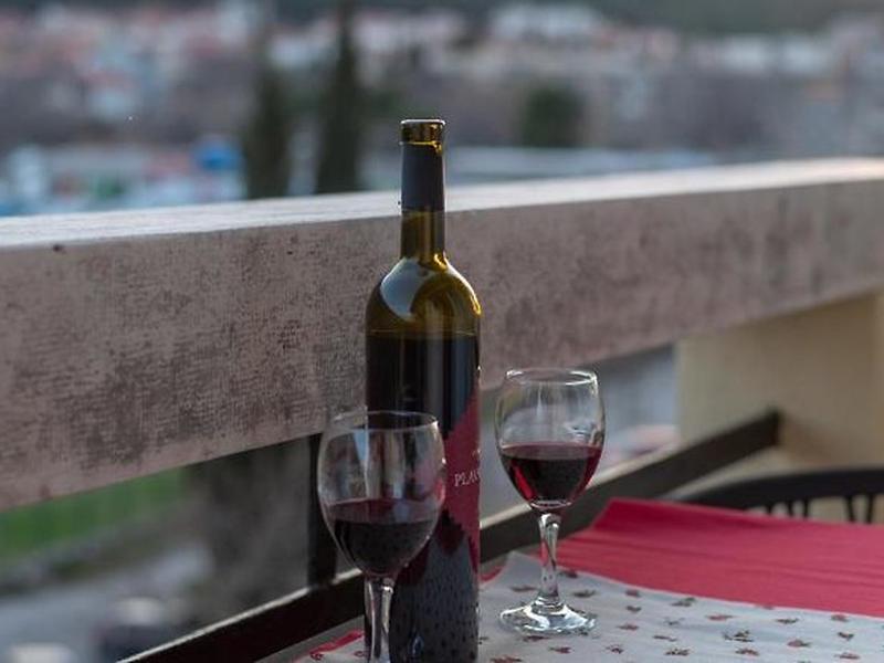 CAF2451650F0DD25C7B900CAE5E477AF