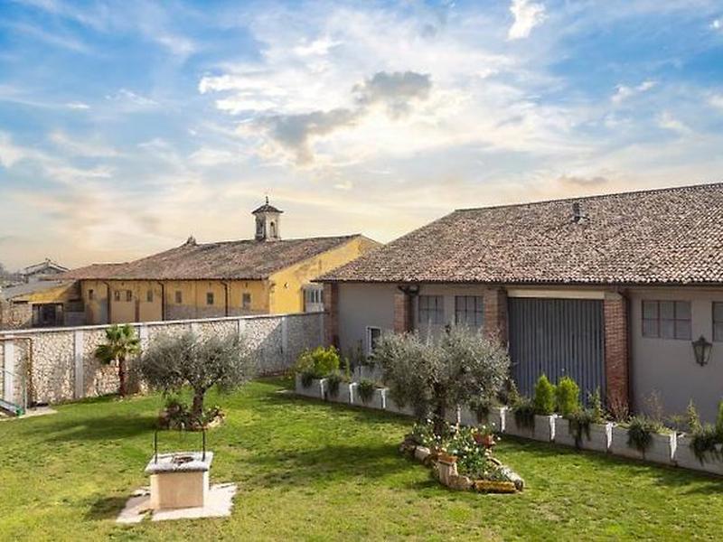 B467BAEB16342D4C54A72EF146E762C5