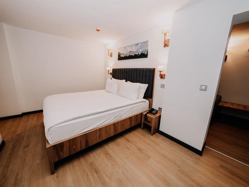 8B00425E276C45C3B7919589C09C48DD