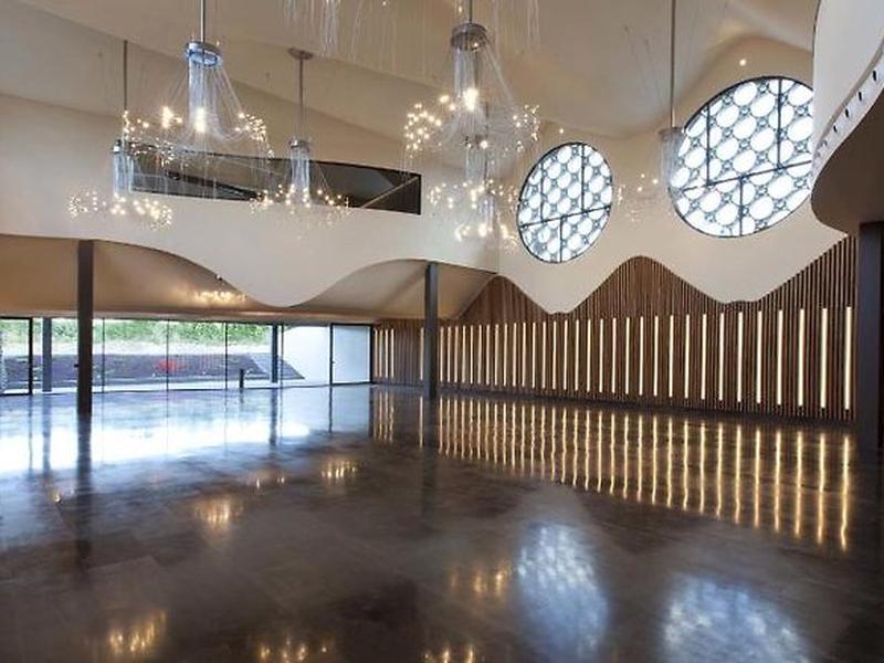 2E6DB2F225C5B98E4BE344205F828323