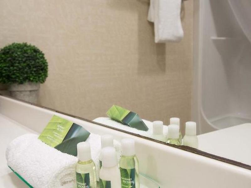 25CEA5BBB9F8F03F070150E5F46F2FD2