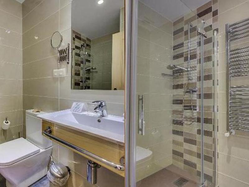 DA3B282F8BB491943375C77D65C1B6AD