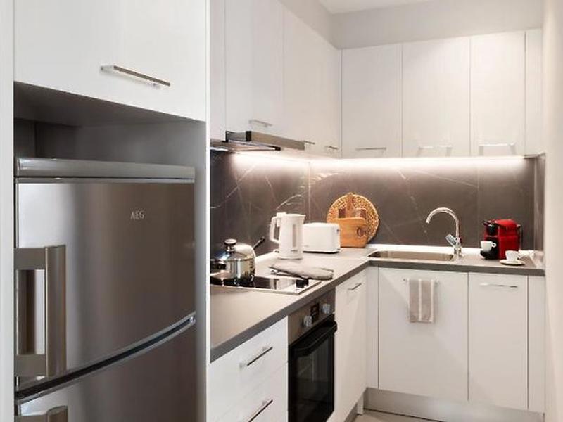 D6ACB33AA7A3FDFCF3E5D4F4071747B9