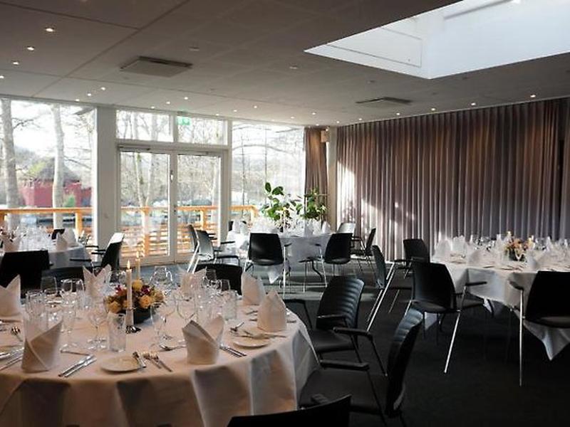 4089EFBF53DE426328D69E4458C4415A