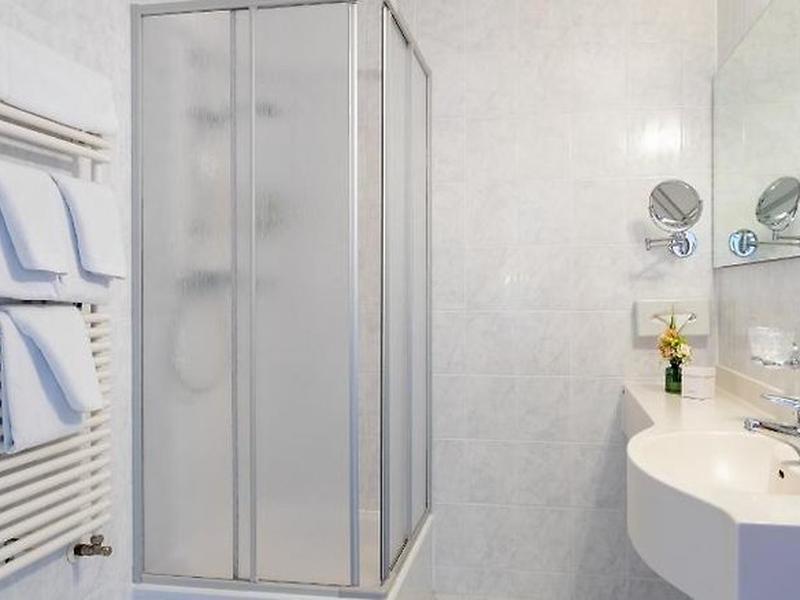 67C6FEB276A00E29A33B6AB9F1B50C47