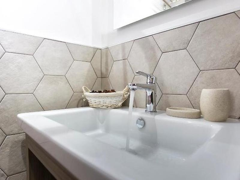 23E18D71B7A21E3B77253601CFD12AA5