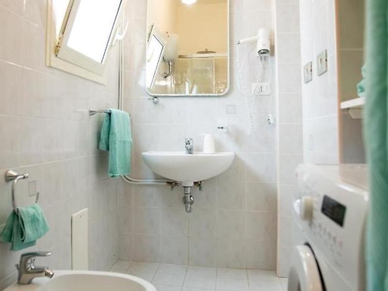 140892F8BEA5096ADA5DD545DAF72FB8