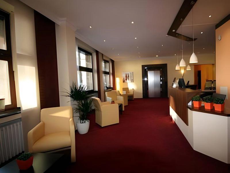 8AB22ADEF619D031BE5CB838E73D445E