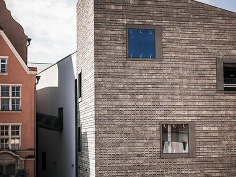 FD8A9A0185B88139E11A100C7DFDC367