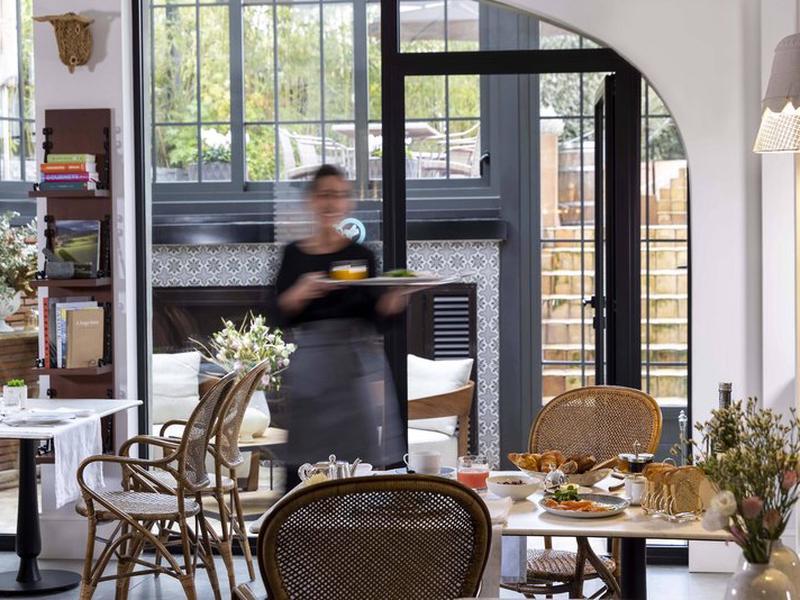 E1B6800D3A69E68B8EF2F35D5CCB368C