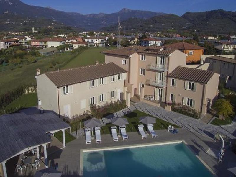 300AF9FD8561F7F6570F00DBE530274F