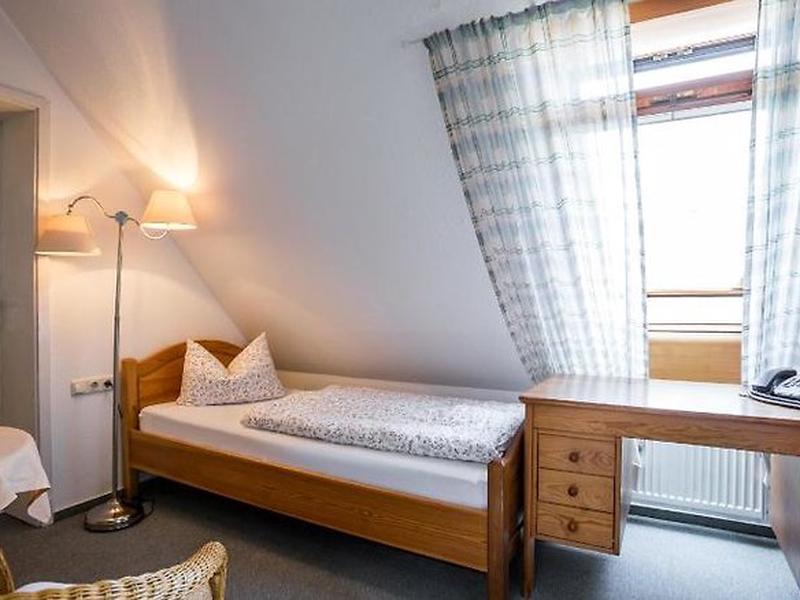 EA40F14EA5A42A6C980F0427C9F213A3