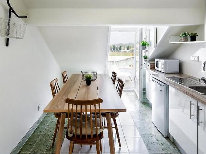 40F5A476109EBCEDA9917212E8C67027