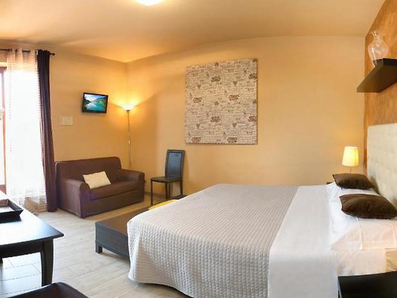 72CCADF62FADE57B618E034A351C01E8