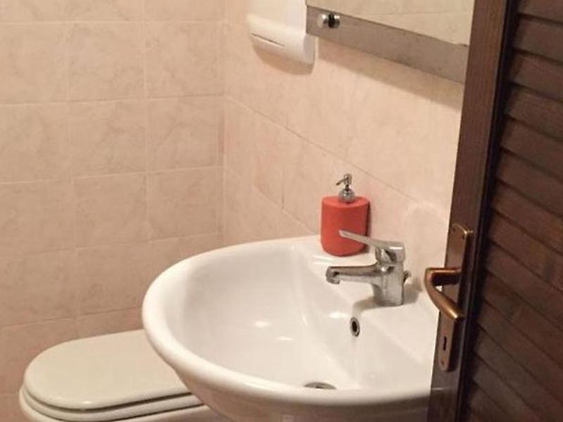 DB791E80497DCB94242E0EF05B2A82CD