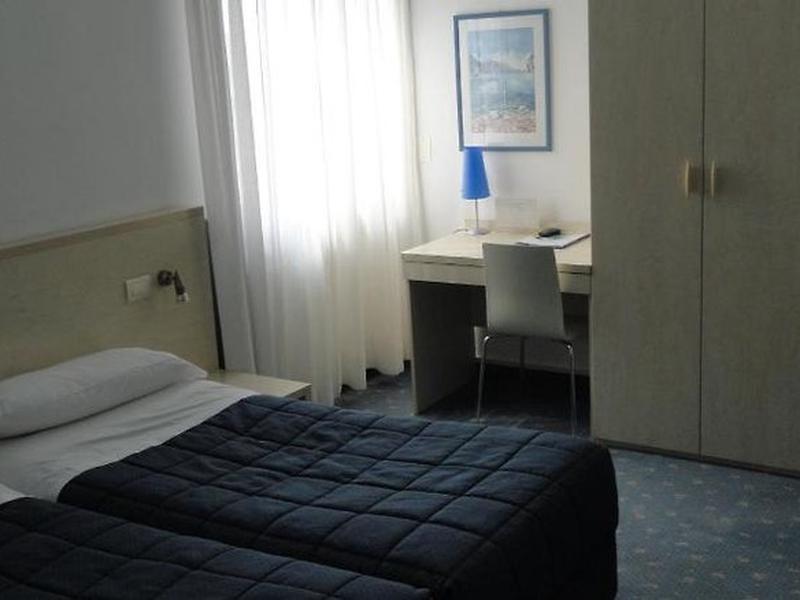 D982D87B5BA50FE81D13A3046DE73EB8