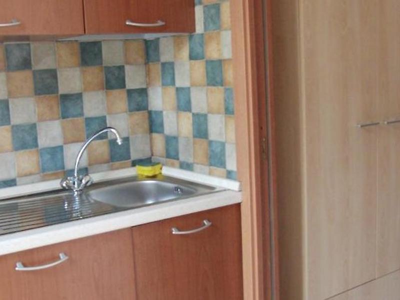 8E1006355F32F13B0A4C868D4F6A3346