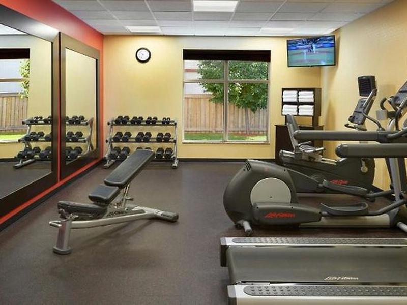 7B1C01F2805A99C69F0DEA7D775F98B9