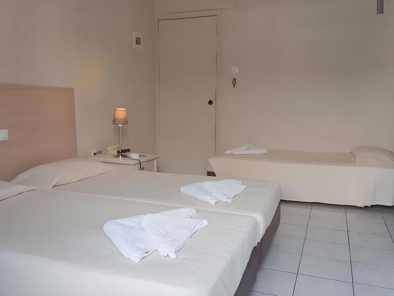 A02F5EC52B1938BA2BC43F74326D5767