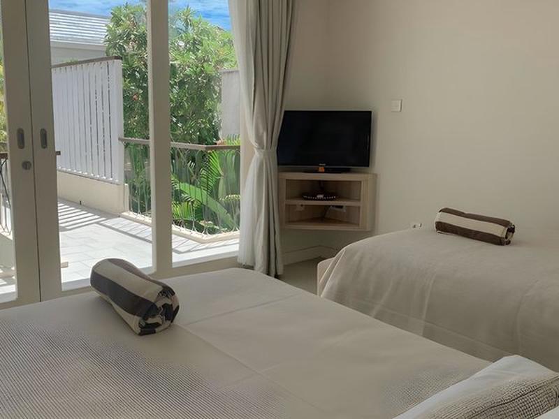 66991BA7135AAAEE7A3E27151392AD54