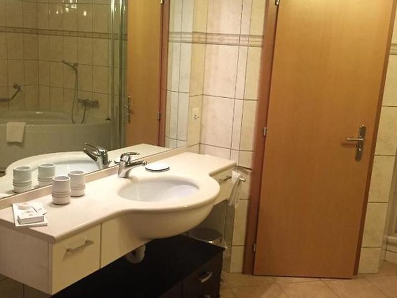 026BAE9ED221C3E278803121AF16D191