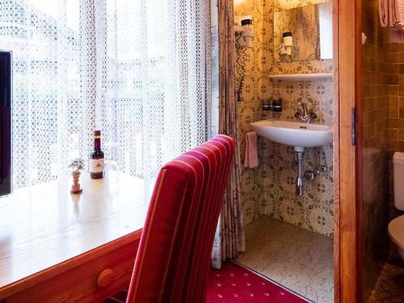 328B0CF30E5875C5828FD8ADB0CB747A