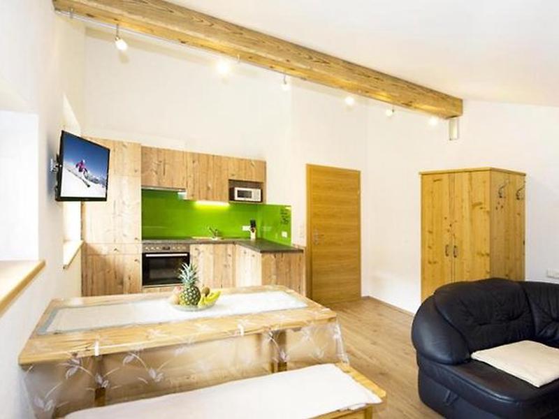 ABD7016F86018656B79D41CAFF50A783