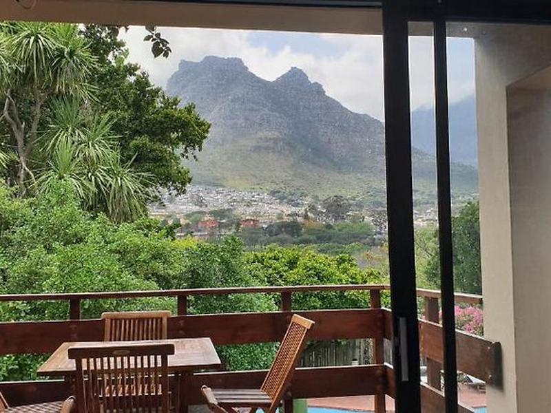 01EB70A672AEF685B1EAEDBD4F53D4FE