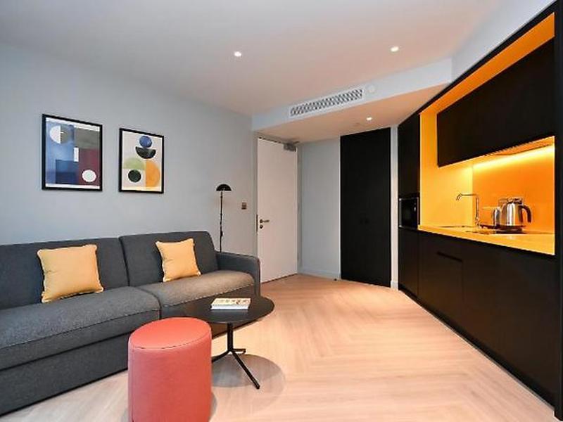 8AF06223D597374A57611FB46CC5F556