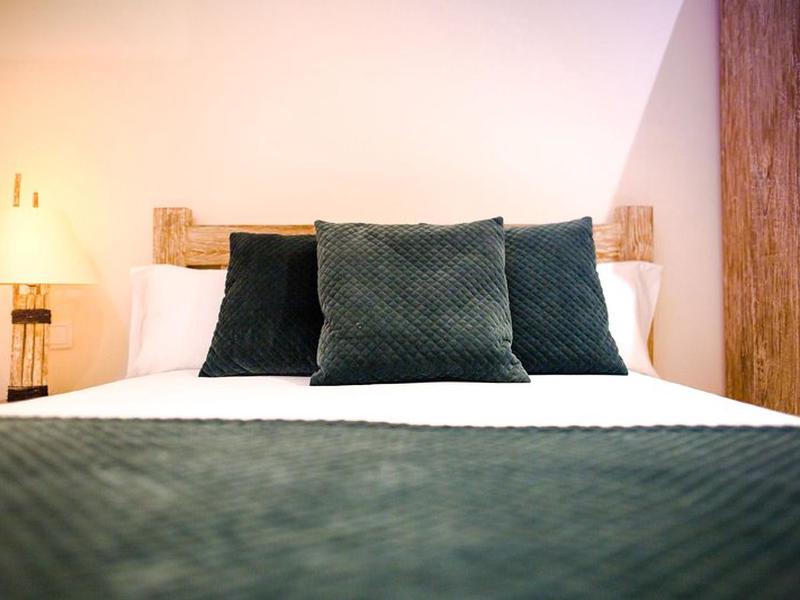 672E9CC789D3F055E5234090B32FF359