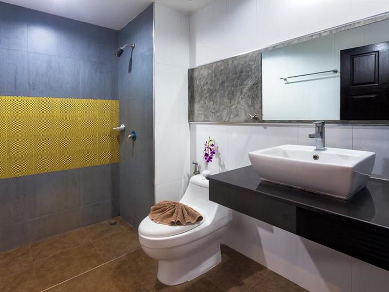 392DE26EA5F75B7A440EE3F6394FC3CC