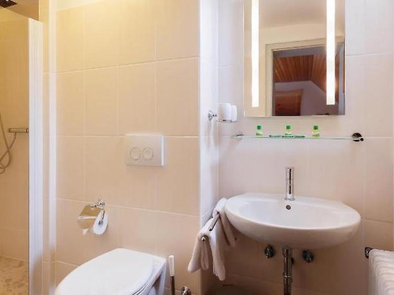 CECE9EE5813072A0EE4A9E9D74EE9378