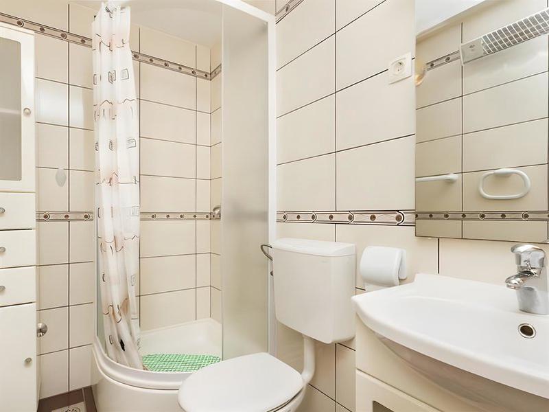 606E493DD351AFD2DD83059812CD655F