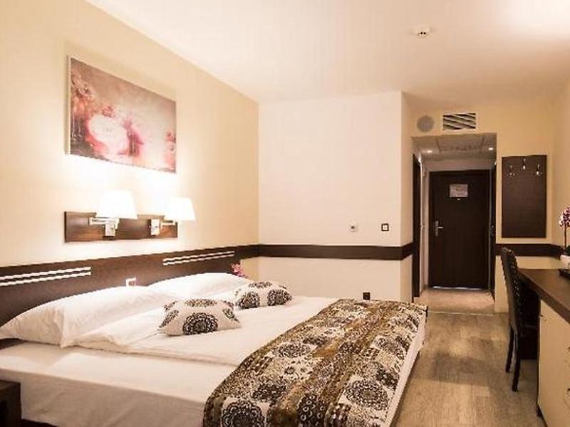 21B34290F4CCCB6B9DFB0D605C02E2B5