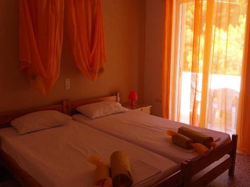 C2D499927D7B207550BEF4D852B319C4