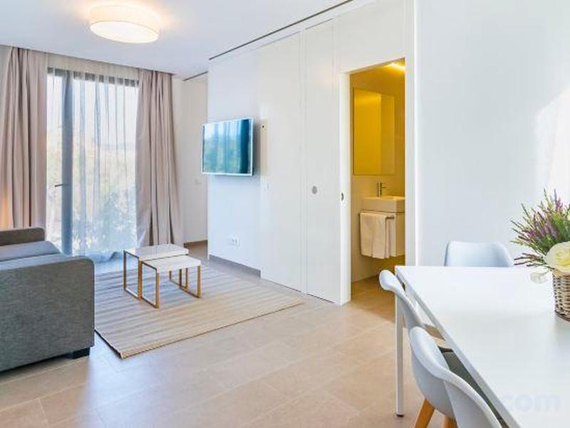 D09A19AC5B4770B9EA8E1DD42A7D6D7D