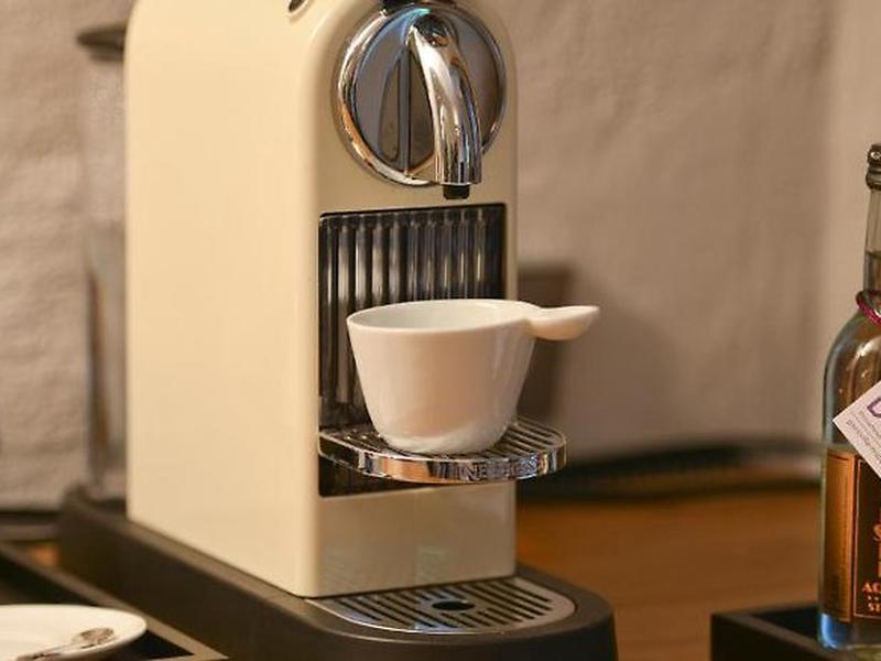 7E3BEA0B7A85B753B3CCFDAA7FF18490