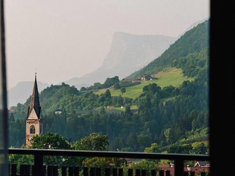 EE1DBE6AC2FE04A7AA481A42DB2202B6