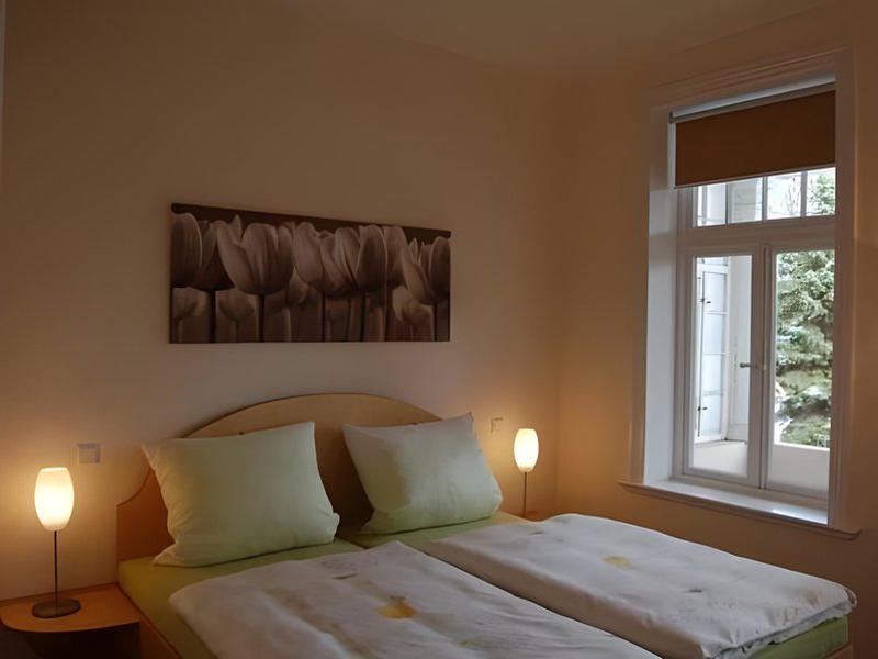 51990610F47018047B11B8838272FAB7