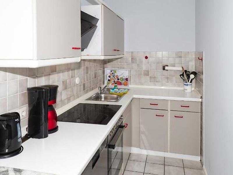 D8928BAB7CAD114CFD359373FE15521F