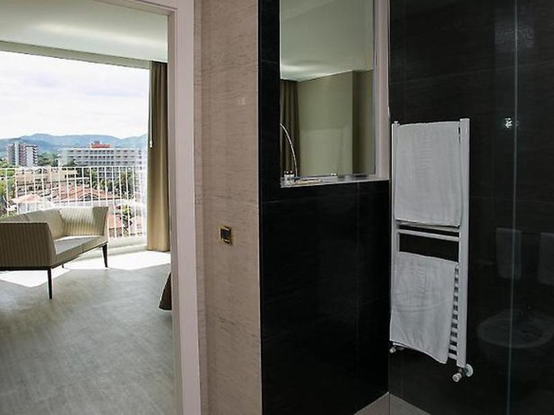 F5914B0E82E6D93B8CE49FF71637A858