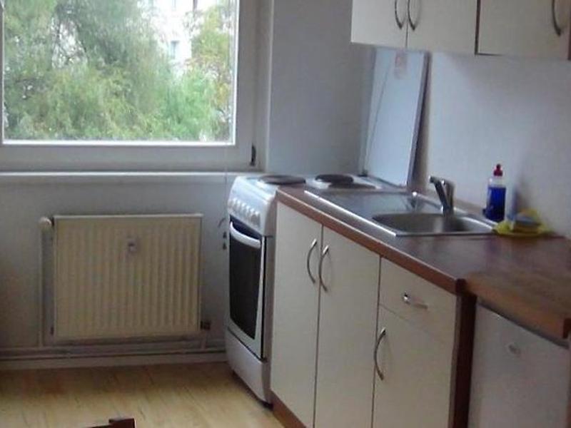 2F06E3DDE1126DD79B2DB6951E30EBB7